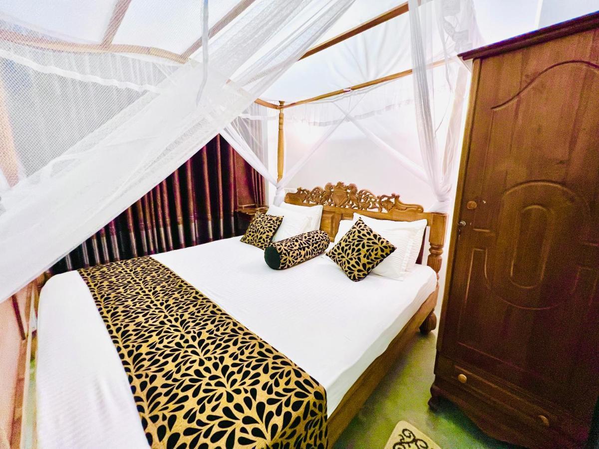 Top Secret Beach Hotel Матара Экстерьер фото
